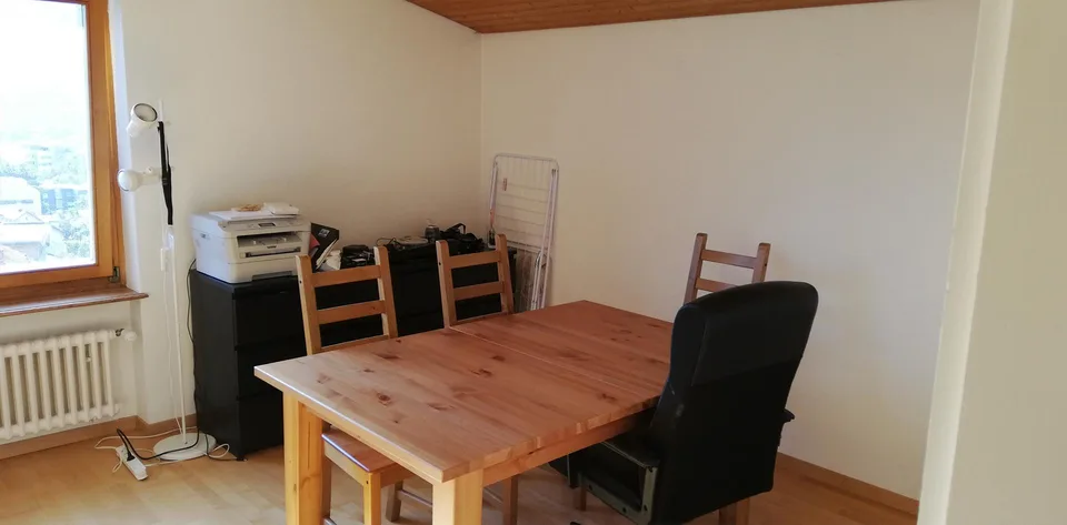 Sonnige Dachwohnung an bester Lage