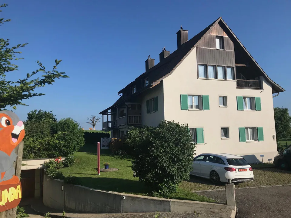 Sonnige und ruhige 3 1/2 Zi.-Whg. zu vermieten
