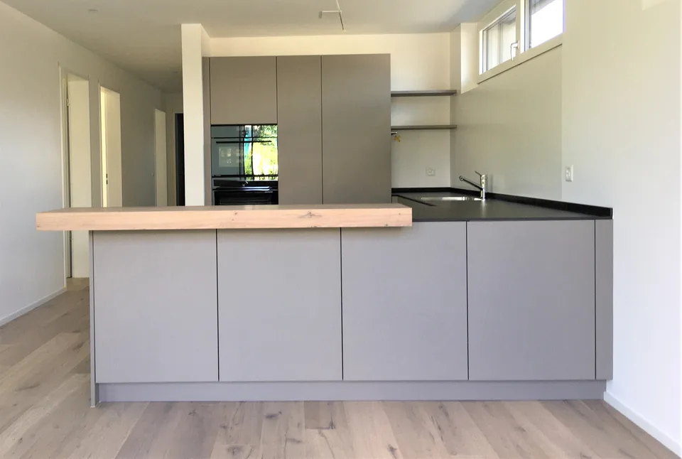 Moderne Erdgeschosswohnung in steuergünstiger Seegemeinde