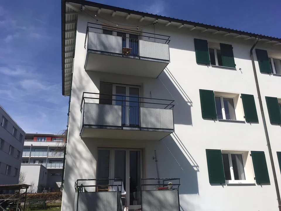 4-Zimmer-Wohnung mit Balkon, Breitequartier