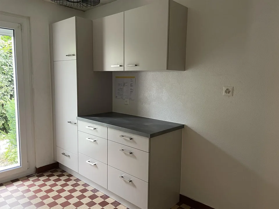4-Zimmer-Wohnung mit Balkon, Breitequartier