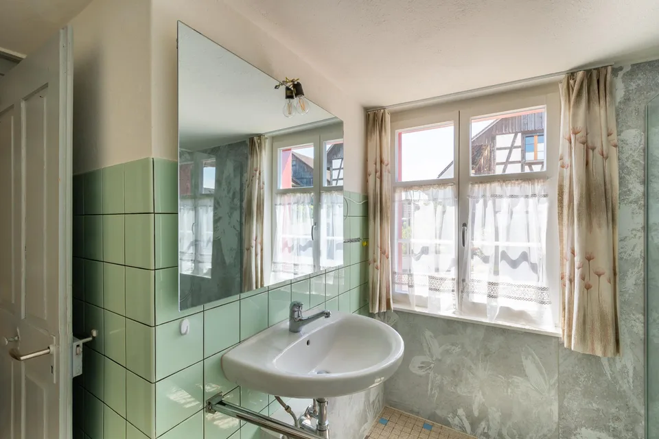 Charmantes Riegelhaus mit grossem Umschwung