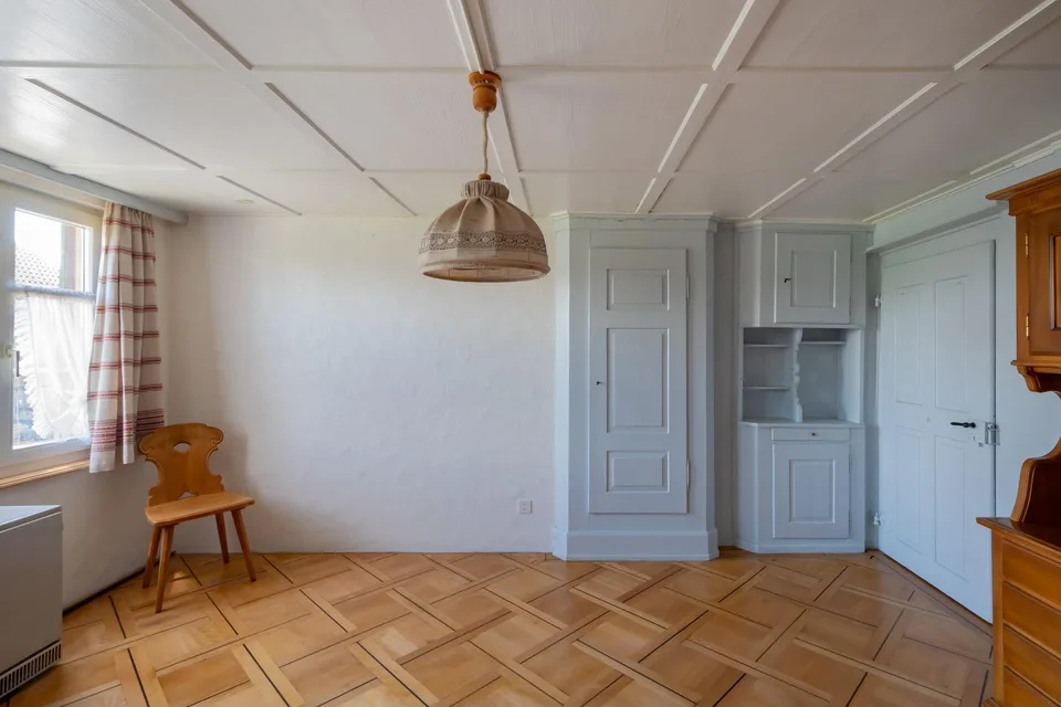 Charmantes Riegelhaus mit grossem Umschwung