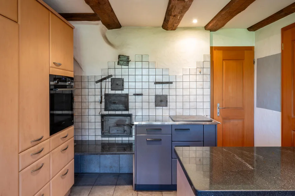 Charmantes Riegelhaus mit grossem Umschwung