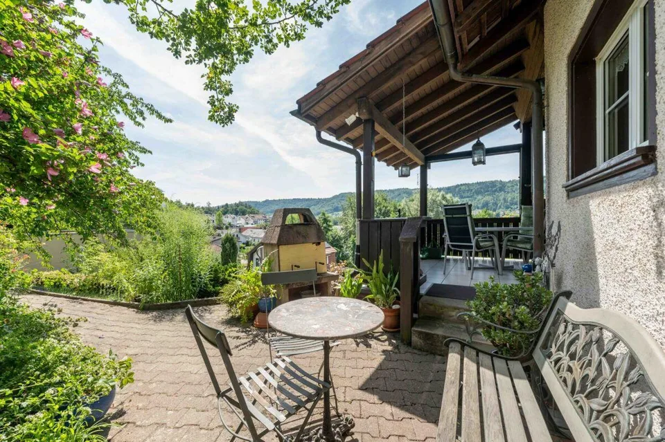 Charming 3.5-room single-family house with idyllic garden