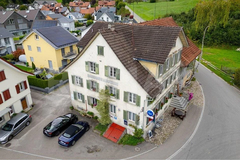 Zum Umbauen! Wohnhaus mit Restaurant Löwen