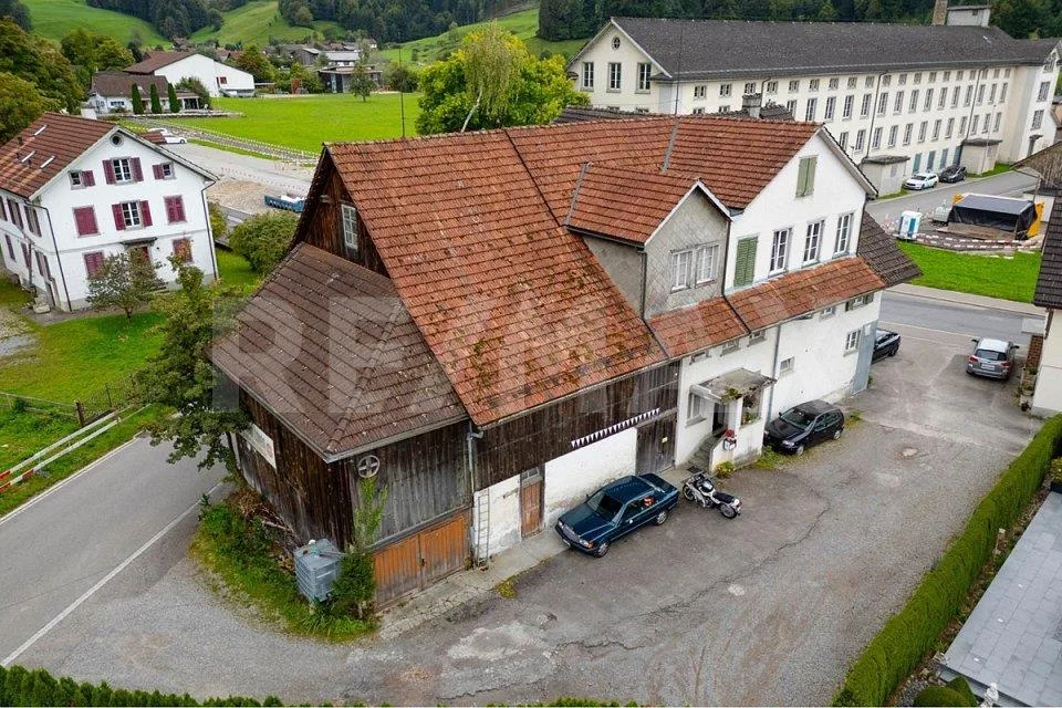 À rénover ! Maison d'habitation avec restaurant Löwen