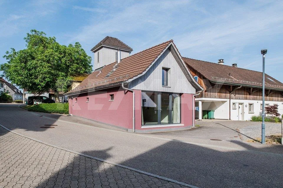 FREISTEHENDES 2 ½ ZIMMER HAUS AN ZENTRALER LAGE