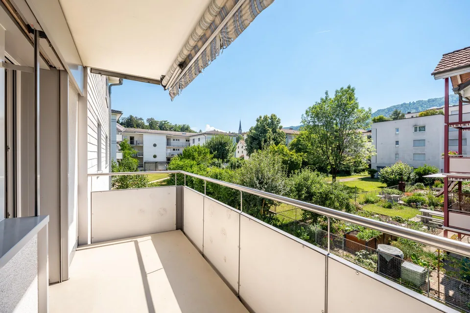 Havre de bien-être fraîchement rénové au cœur d'Adliswil