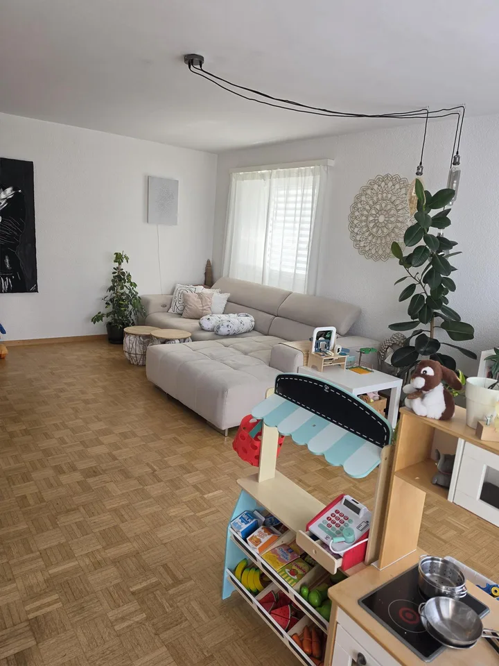 Nachmieter gesucht – grosszügige 4½-Zimmer-Gartenwohnung