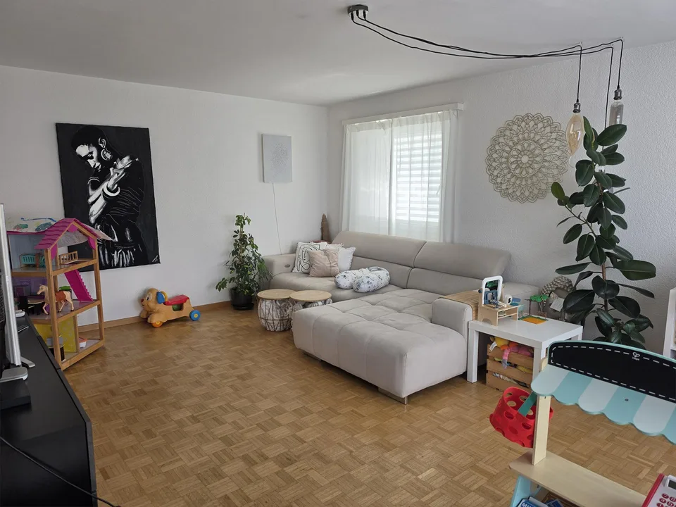 Nachmieter gesucht – grosszügige 4½-Zimmer-Gartenwohnung
