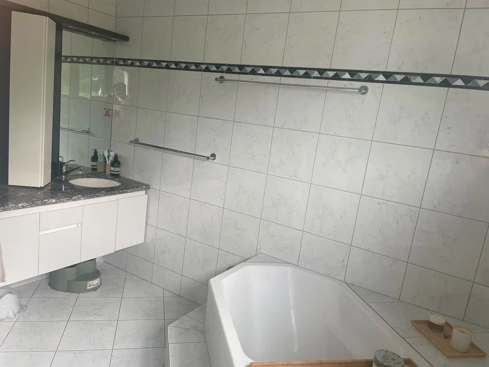 Freistehendes Einfamilienhaus an sehr ruhiger, zentraler Lage