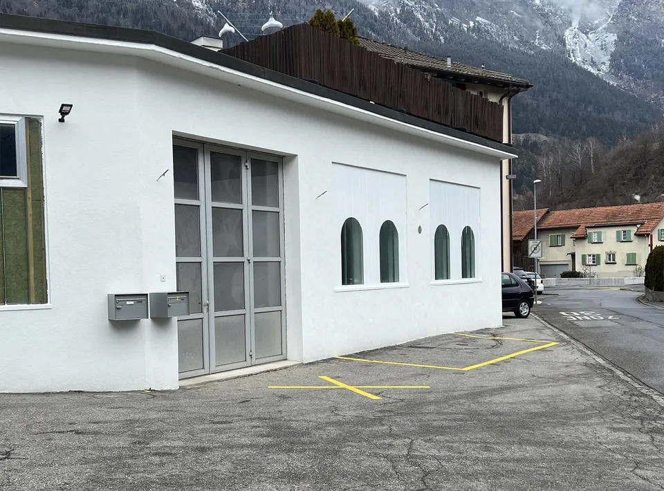 Geschäftsliegenschaft zu vermieten in Domat/Ems