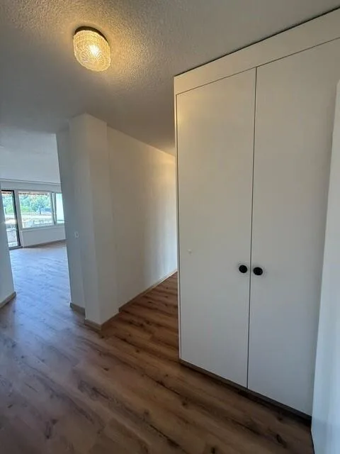 Erstvermietung: Stilvolle, hochwertige Wohnung neu bezugsbereit!