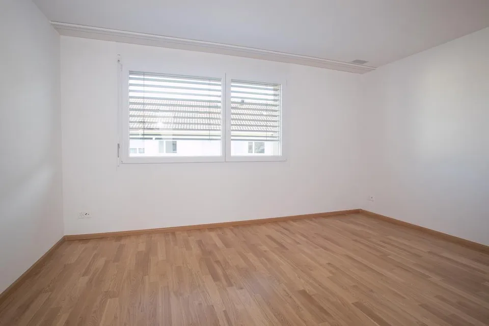 Appartamento con giardino e zona salotto spaziosa