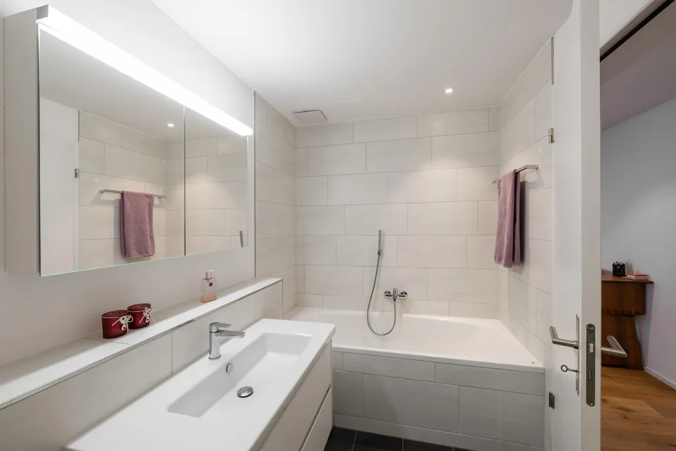 helle 4.5 Zimmer Wohnung