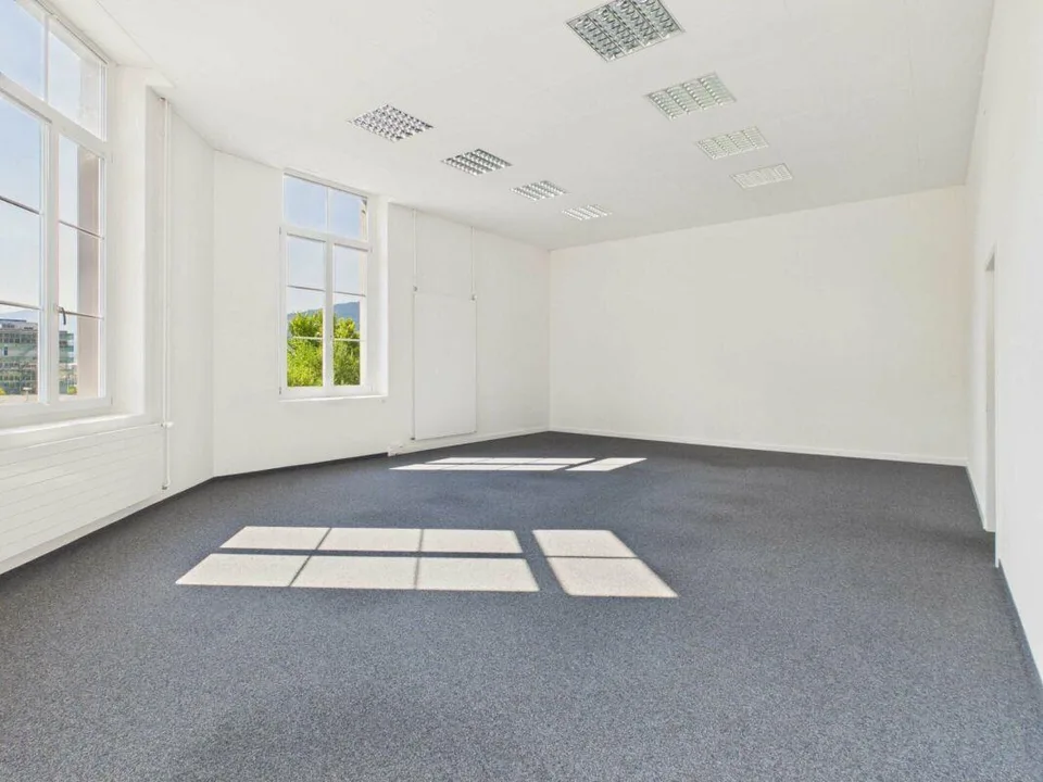 Gewerbefläche in zentralem Gewerbe- und Wohnareal mit 105m2