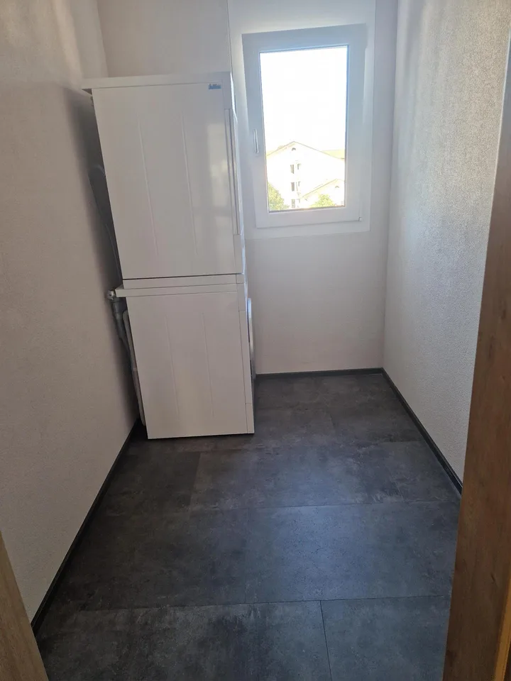 Erstbezug grosse 2 1/2 Zimmer Wohnung