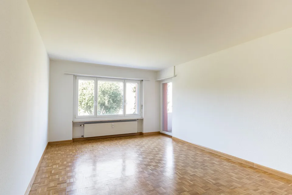 Grosse 3.5-Zimmerwohnung ca. 84m2 - Ruhig - Nähe ÖV