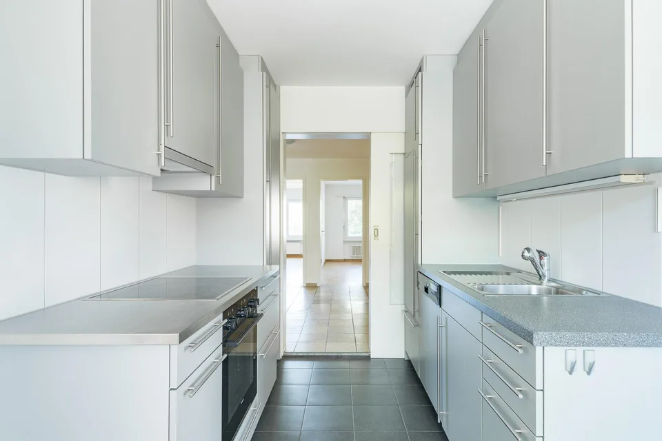 Grosse 3.5-Zimmerwohnung ca. 84m2 - Ruhig - Nähe ÖV