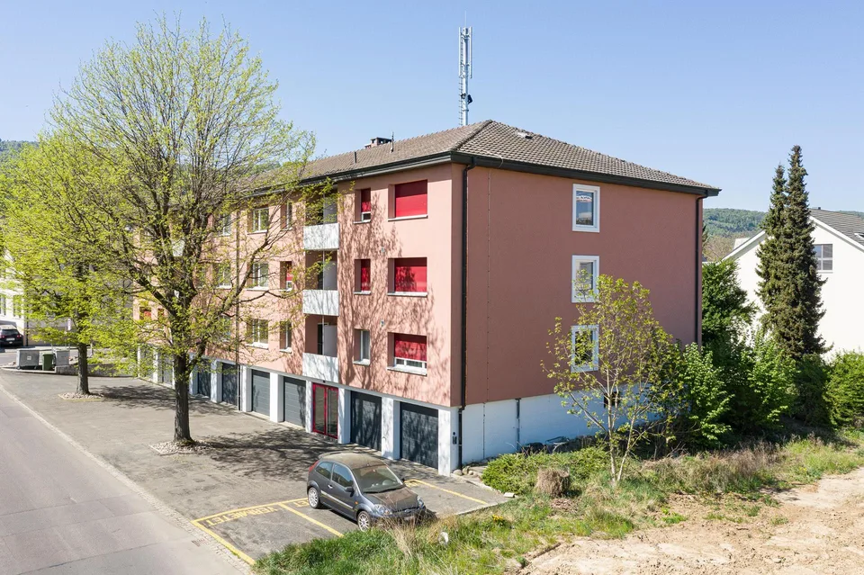 Grosse 3.5-Zimmerwohnung ca. 84m2 - Ruhig - Nähe ÖV