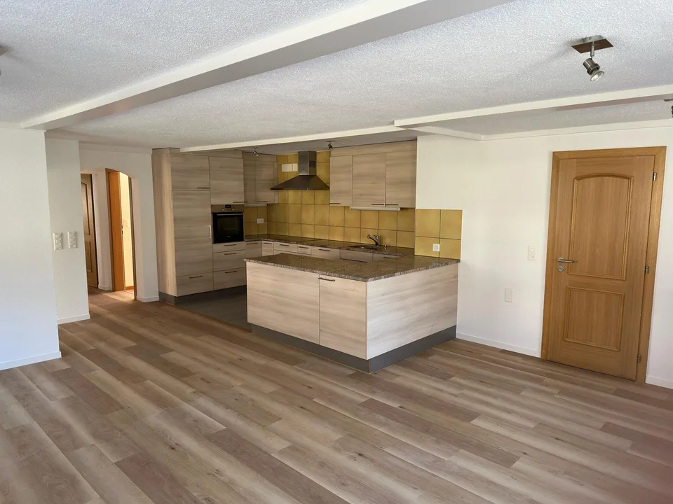 Helle 3.5-Zimmerwohnung im Erdgeschoss