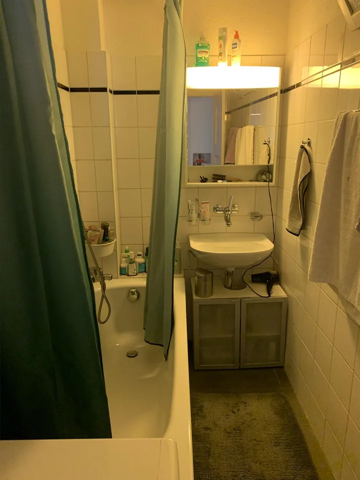 Möbliertes Zimmer (15 m²) für Wochenaufhalter:innen in Oerlikon