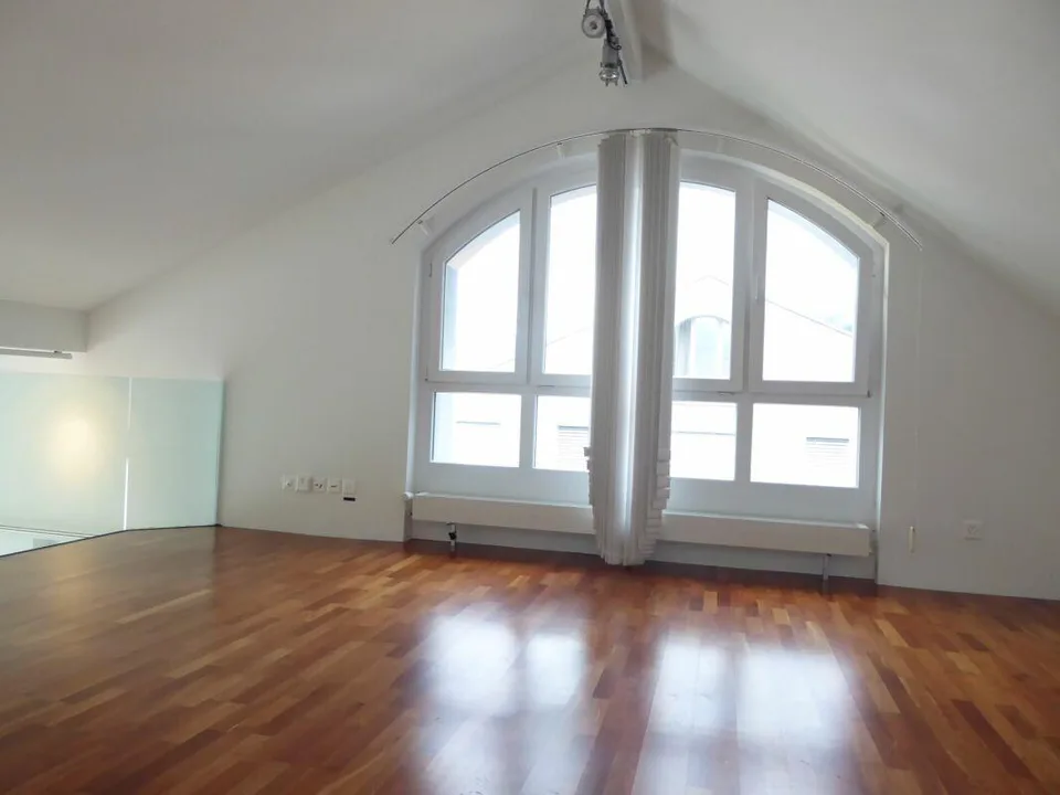 Appartement-Maisonnette 4 Pièces - Appartement Attractif pour Deux