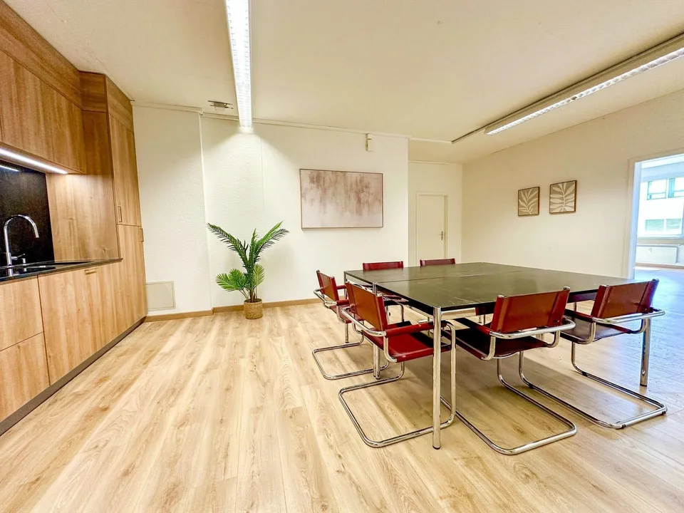 SharedSpace 23: Bureau flexible 31 m² avec cuisine, Reinach Kägen