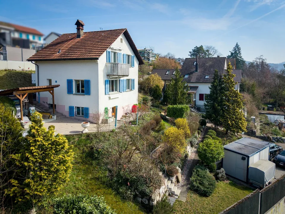 Casa familiare affascinante con grande giardino!