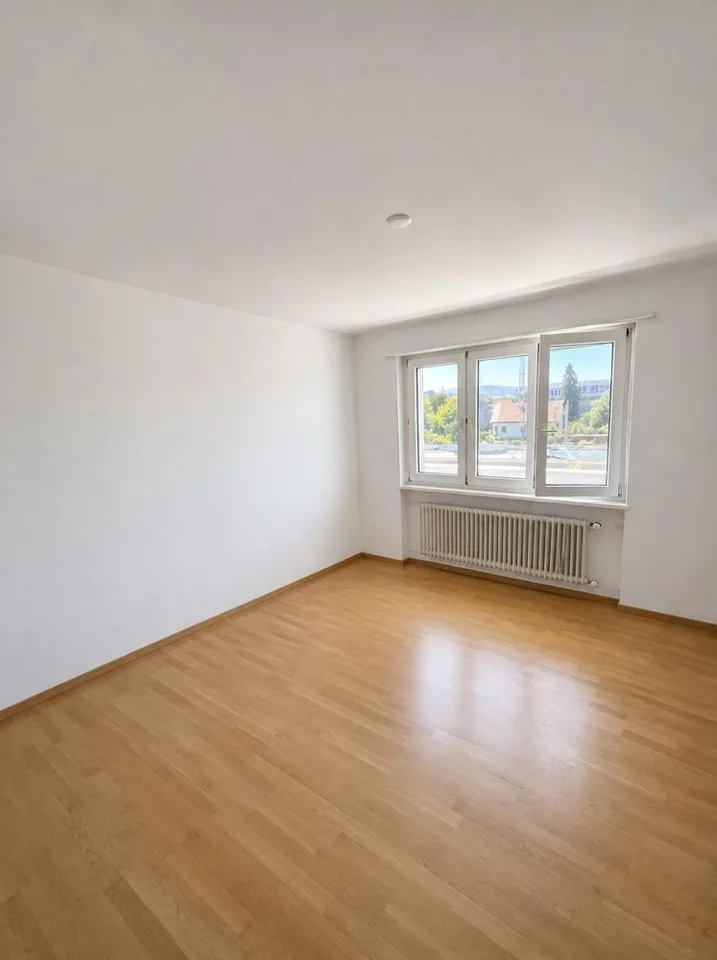 Charmante 2-Zimmerwohnung direkt am Bahnhof Schwerzenbach