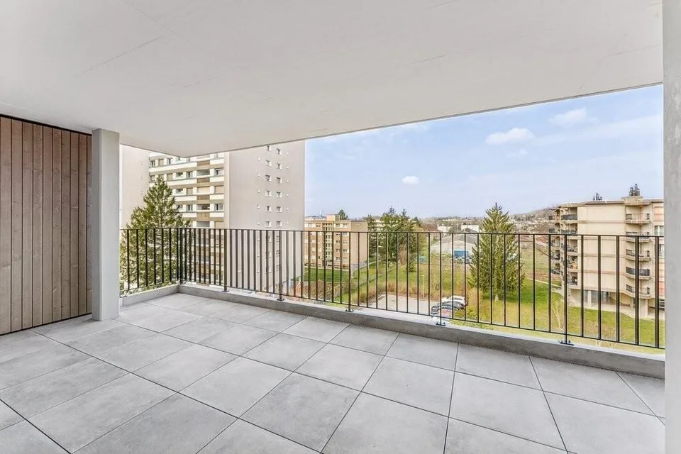 Einzigartige Gelegenheit! Wunderschönes renoviertes Apartment in der Nähe aller Annehmlichkeiten!