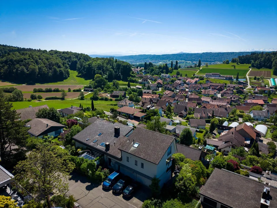 Grosszügige 3½-Zimmer-Dachwohnung mit Wintergarten!