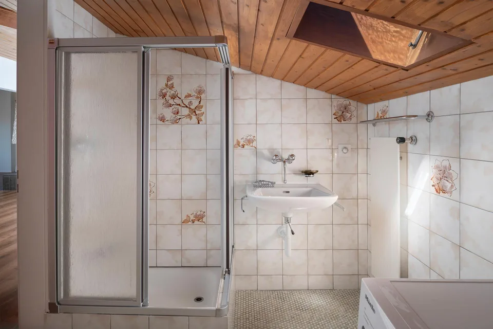 Grosszügige 3½-Zimmer-Dachwohnung mit Wintergarten!