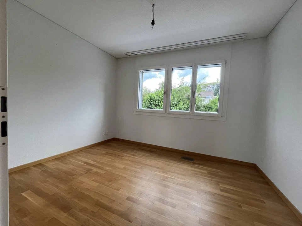 Moderne 5.5-Zimmer-Attika-Wohnung in Grosshöchstetten zu vermieten