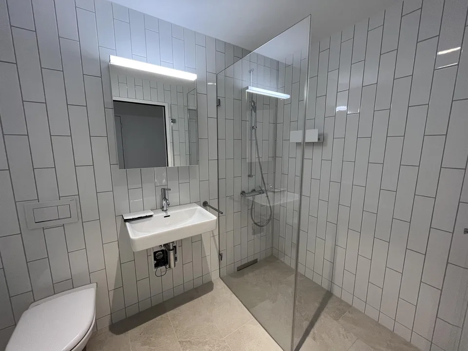 Moderne 3.5 Zimmer Attikawohnung im Herzen von Wettingen