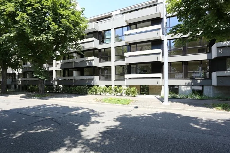 Appartamento moderno 2.5 locali vicino a Langen Erlen