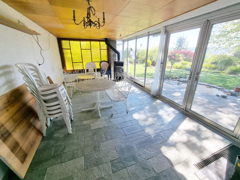 8.5-Zimmer-Landhausvilla an bester Aussichtslage mit grossem Garten