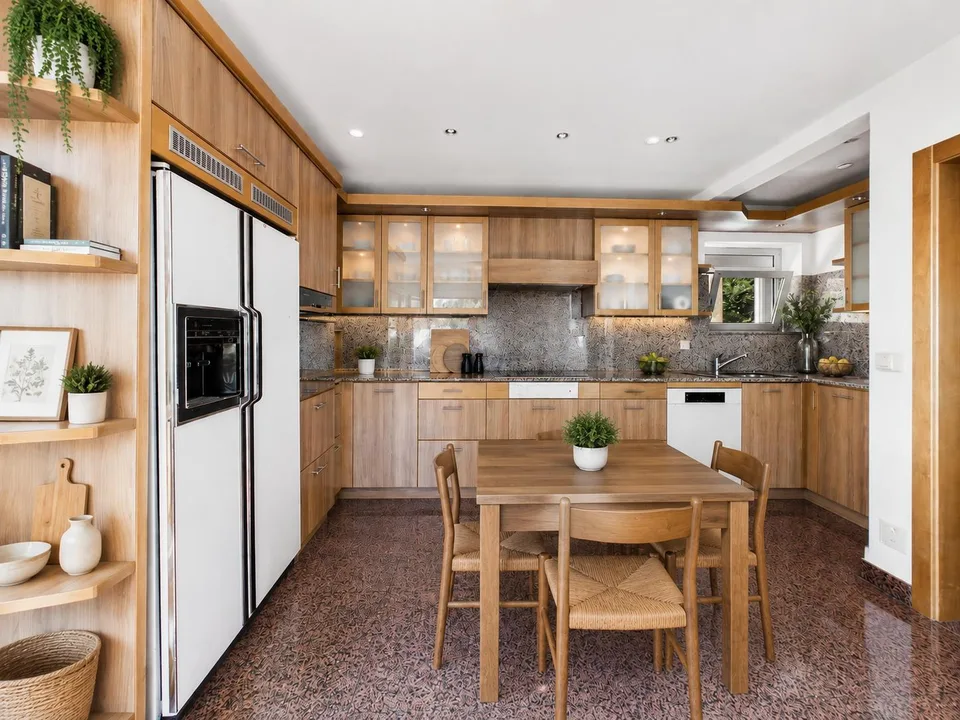 Elegante casa indipendente 6.5 locali con ampio giardino e posto au...