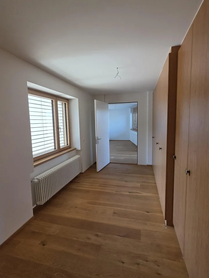 Grosszügiges Wohnen mit Aussicht und Entwicklungspotenzial