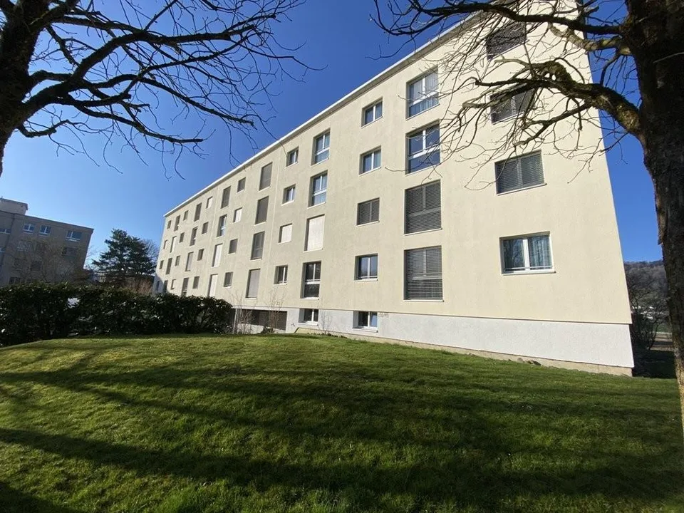 Geräumige Wohnung mit Blick ins Grüne