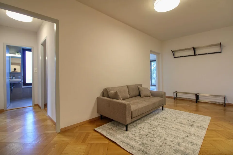 Connected Coliving in Dynamic Vernier