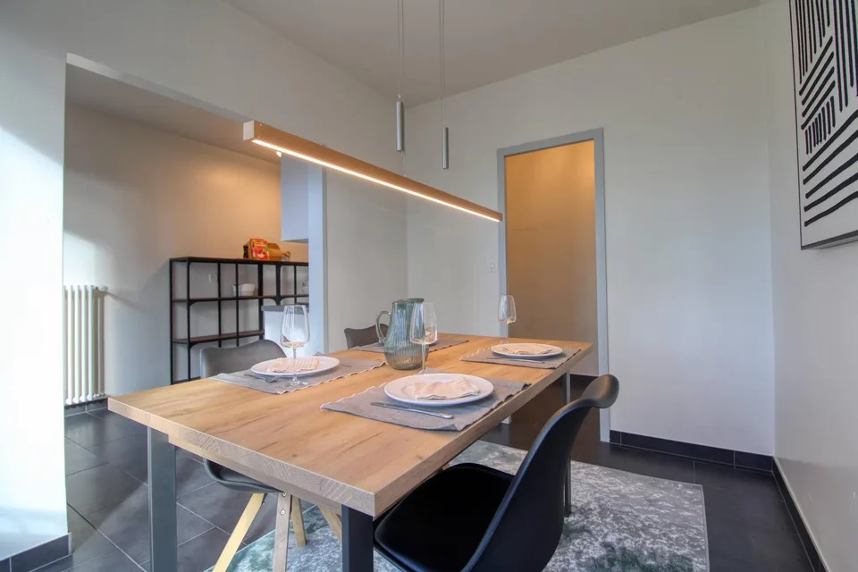 Connected Coliving in Dynamic Vernier