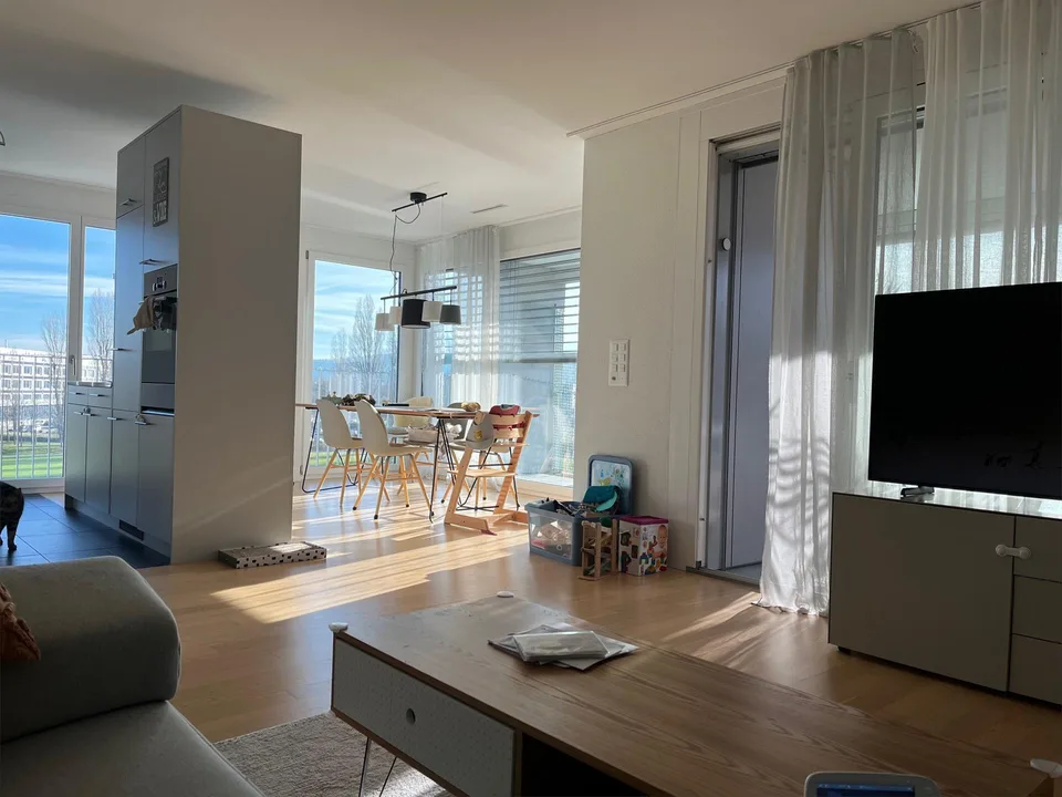 4.5 Zimmer-Wohnung am See im Eigentumsstandard