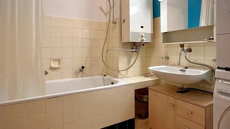 3 ZI-WOHNUNG IN ST. GALLEN, MÖBLIERT