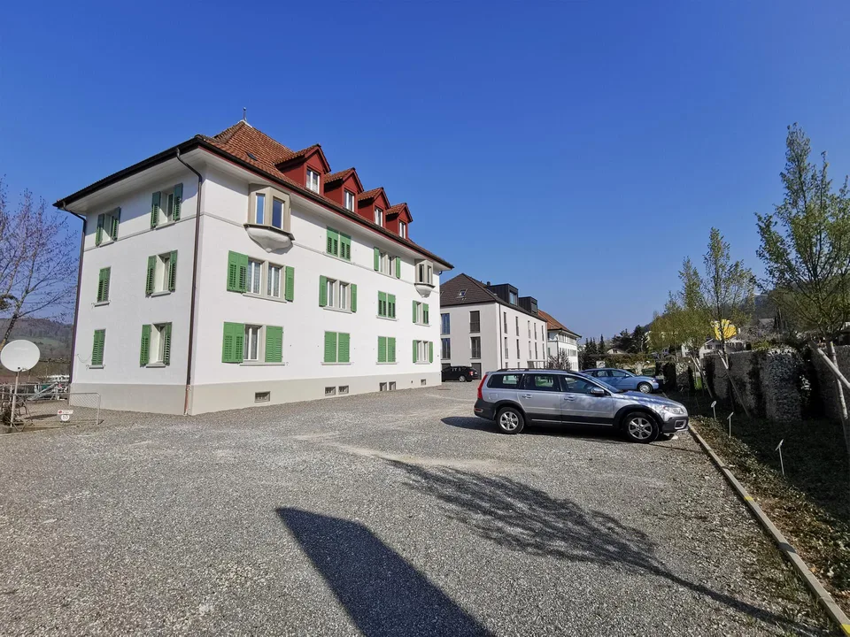 Charmante 3.5-Zimmer-Wohnung im Altbau