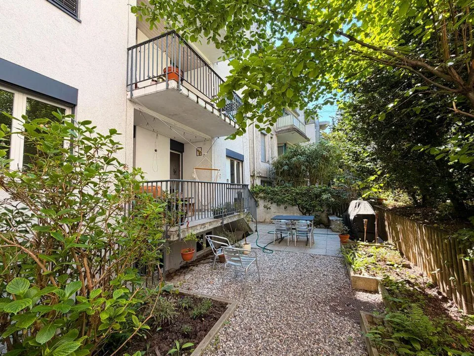 Mehrfamilienhaus mit 3 Wohnungen im zentralen Bachletten-Quartier