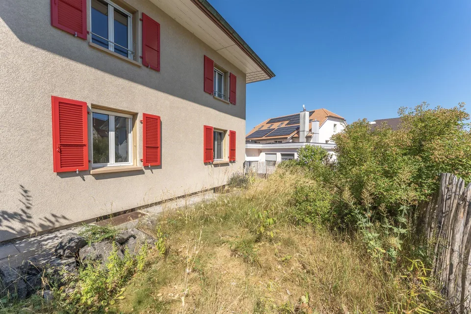 7½-Zimmer-Einfamilienhaus mit viel Platz an zentraler Lage in Busswil