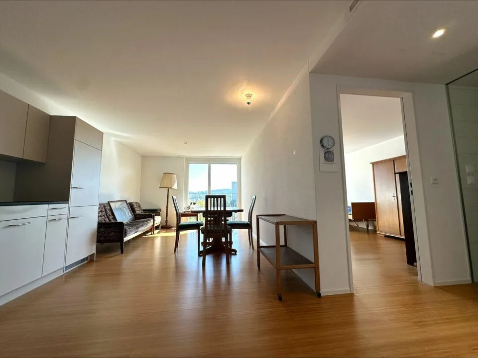 Appartamento per anziani: Appartamento 2 camere senza barriere architettoniche all'8° piano vicino al Centro di salute di Brugg