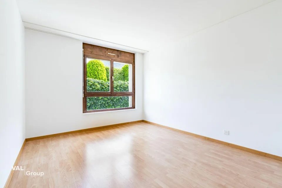 Agréable, avec bel espace jardin, à deux pas de la capitale